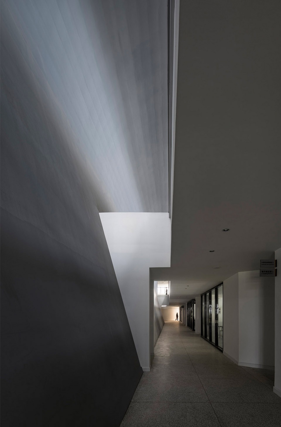 江苏省靖江高级中学新校区丨中国江苏丨江苏中锐华东建筑设计研究院有限公司荣朝晖工作室-129