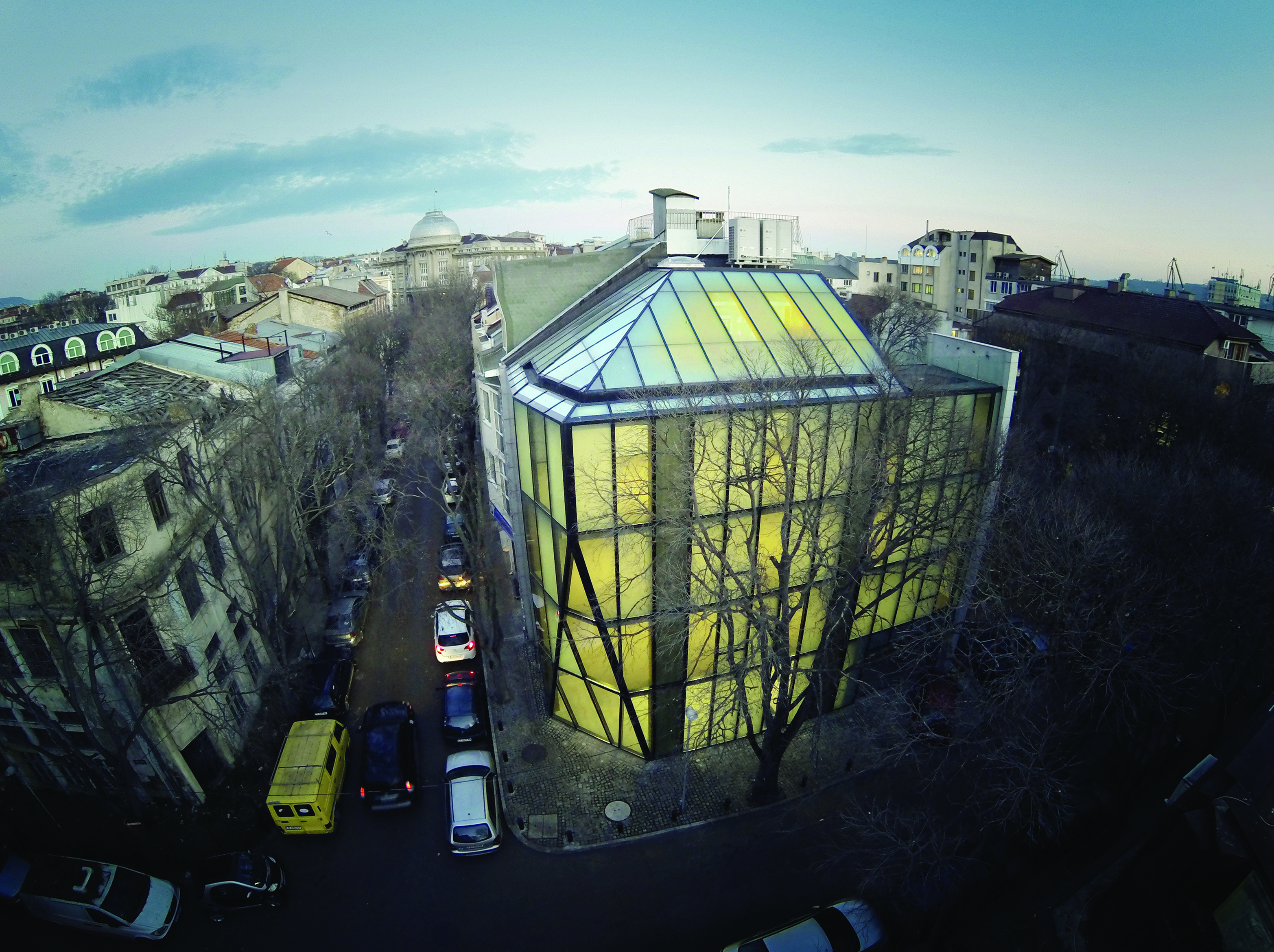 保加利亚 Varna 商业办公大楼-21