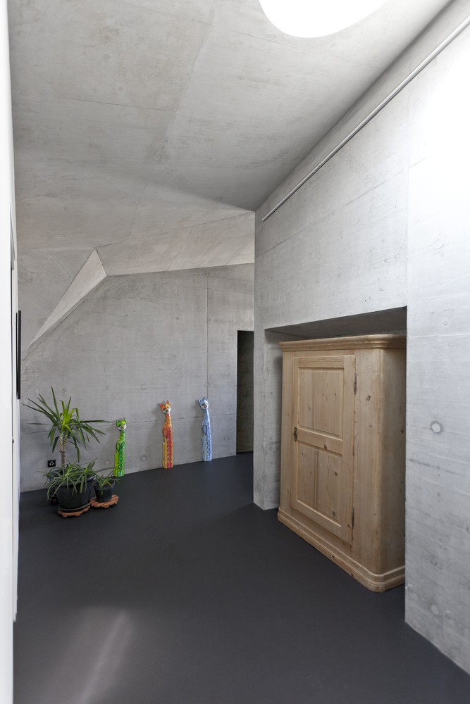 瑞士特罗瓦泰洛石屋-39