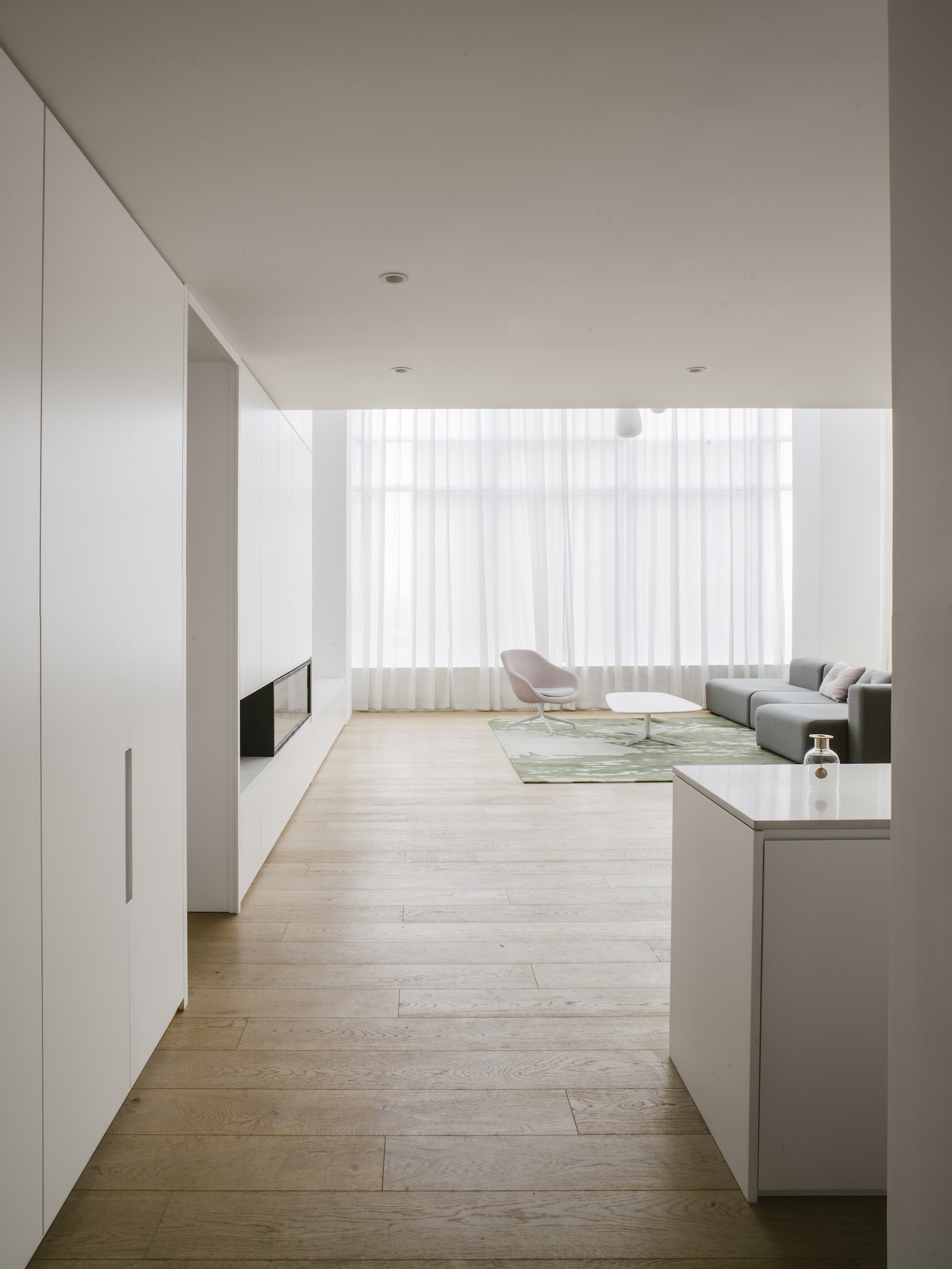 93㎡纯白极简小空间-9