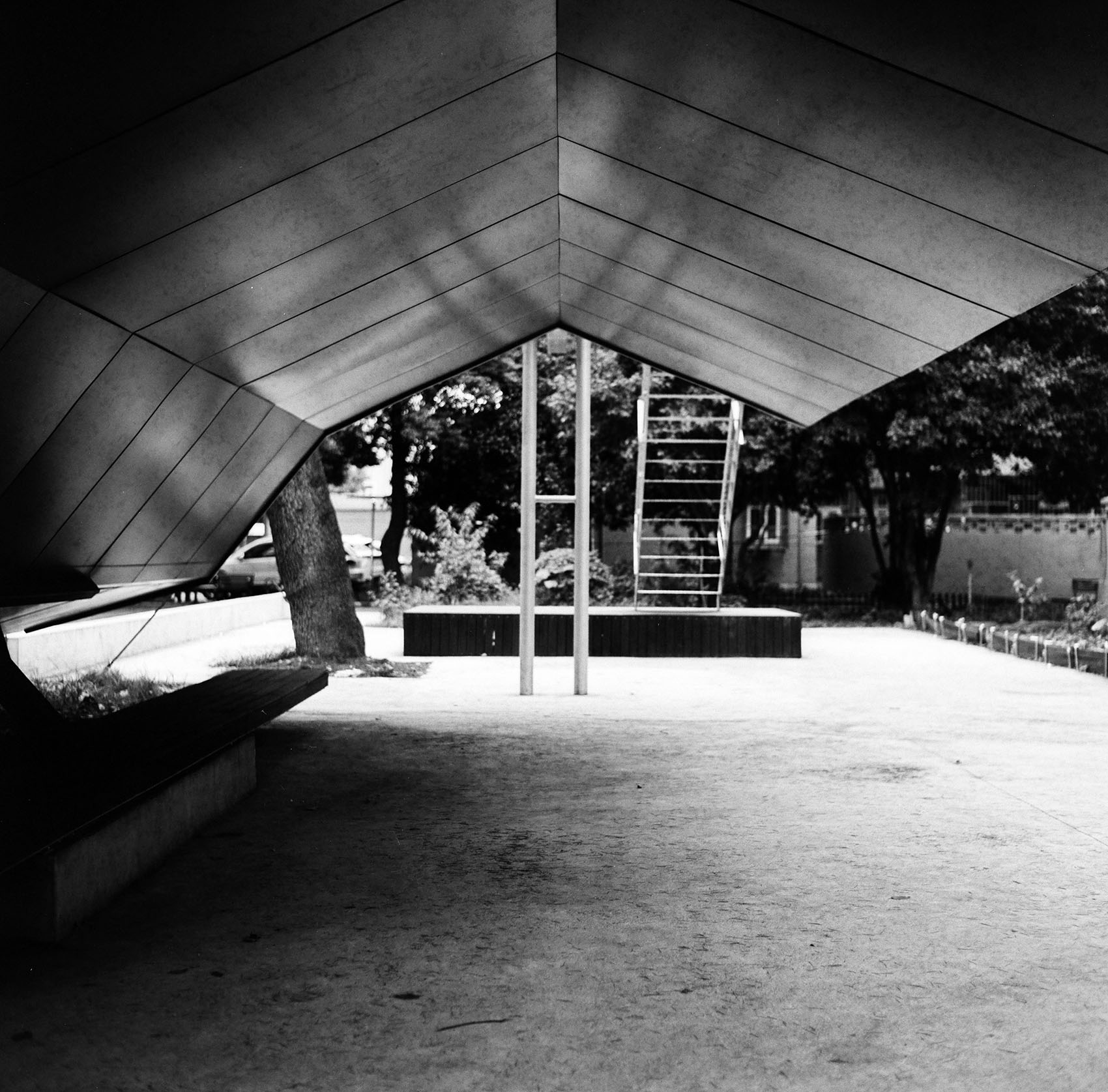 漂浮的坡屋顶,蝶·亭丨中国上海丨影造(上海)建筑设计事务所-27