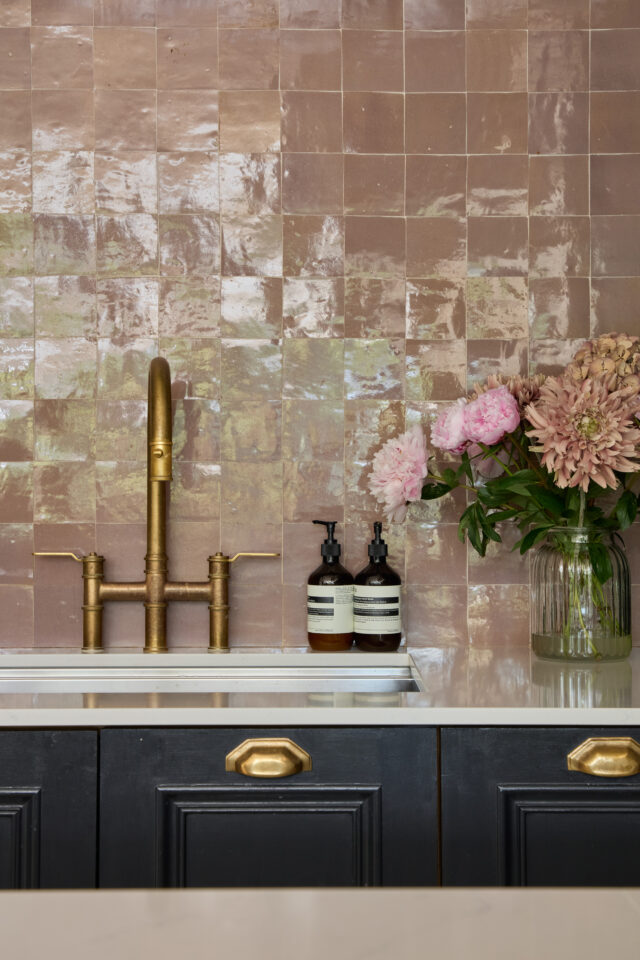 Imperfect Interiors
-6