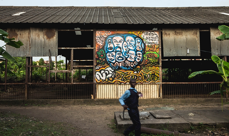 废弃火车站的重生 | 拉各斯双年展的边缘魅力-3