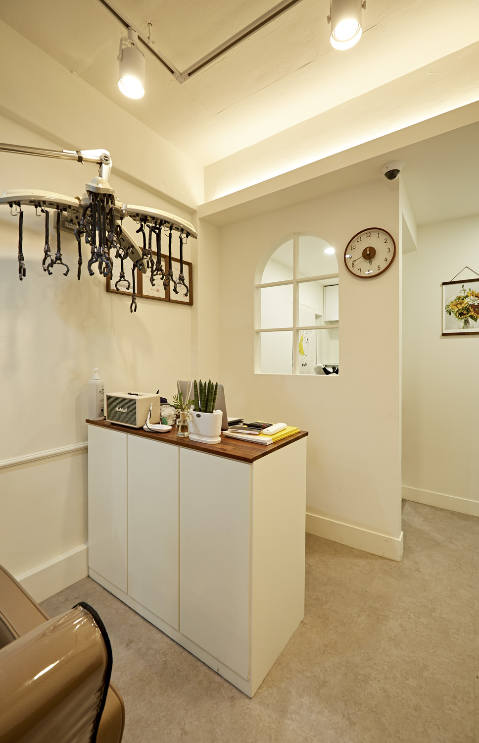 春日时尚美容室 | 简约现代 9 平米空间设计-11