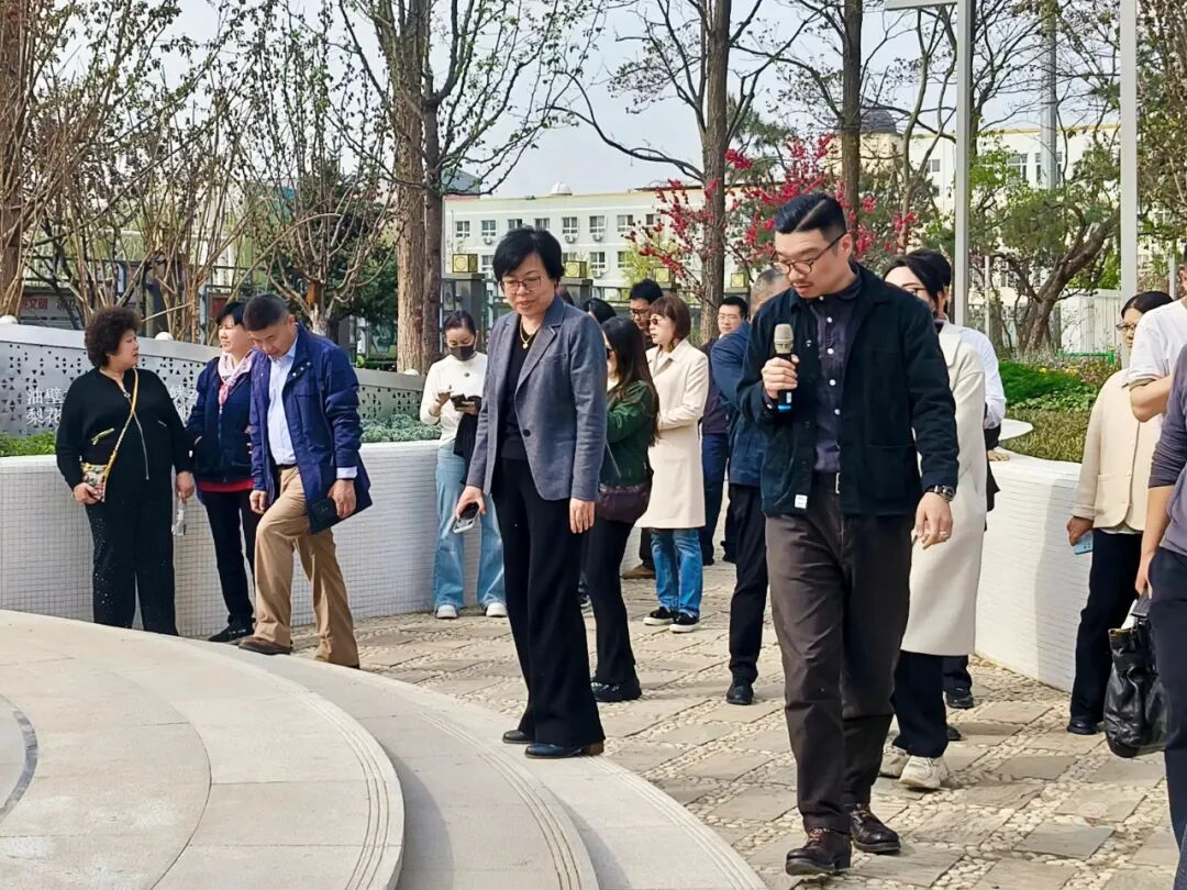 北京副中心首个花园式示范街区精彩亮相| 笛东获通州、昌平区政协领导肯定-1