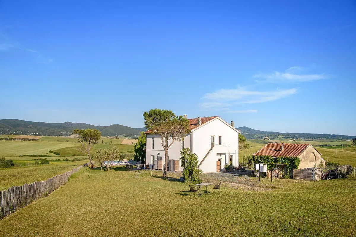 托斯卡纳乡村现代风格老农舍改造-29