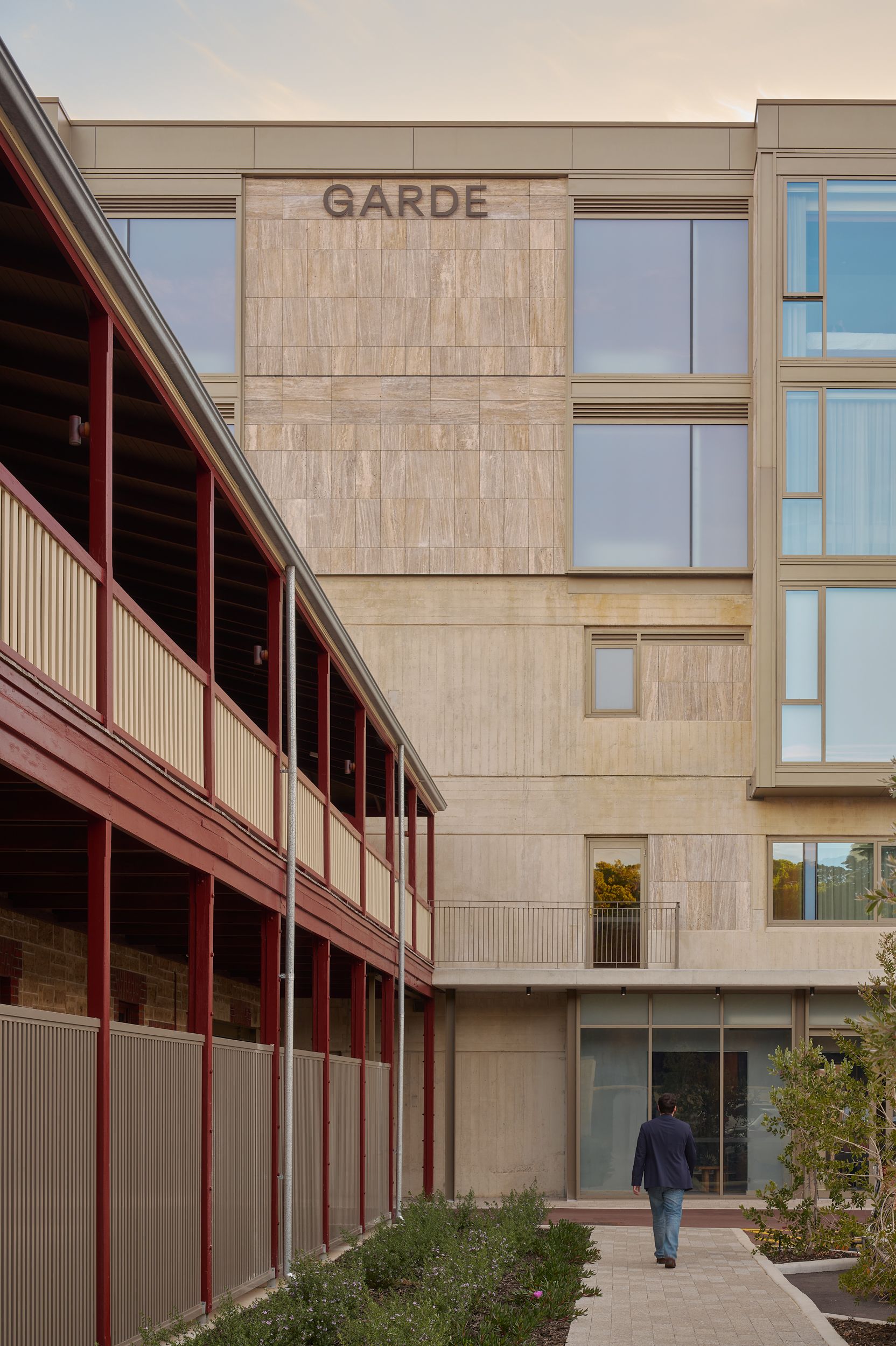 加德酒店 · 大页纸（注：Foolscap常见意为大页纸，但由于不清楚在这个具体语境里是否有特殊含义，如果Foolscap是酒店特定的名称或有特殊指代，此翻译可能不准确） 丨澳大利亚西澳大利亚-9