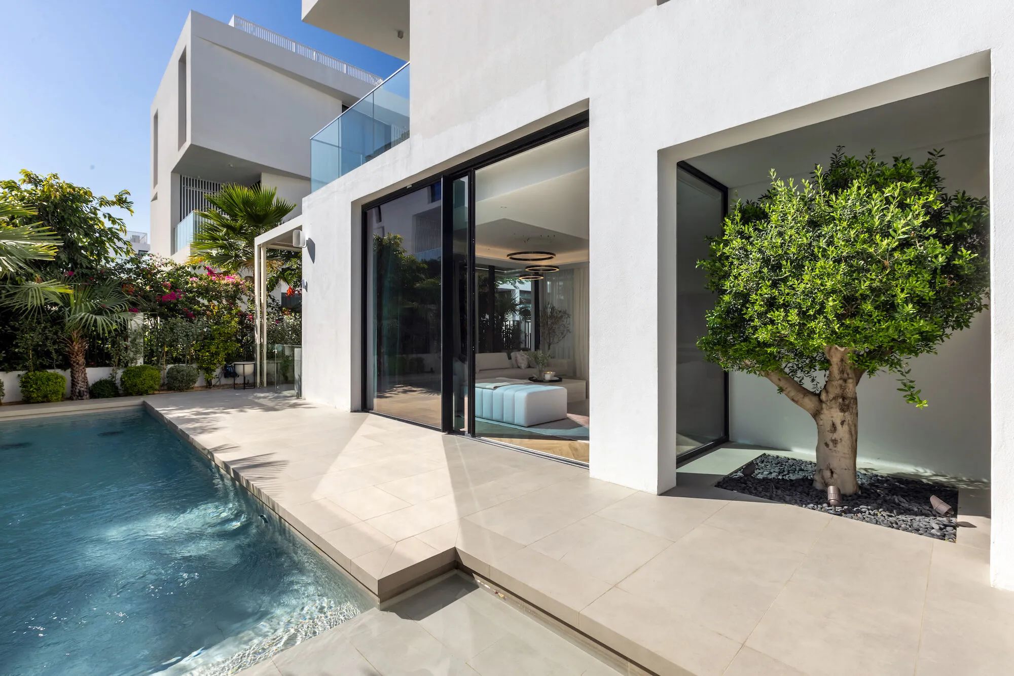 隐于自然的现代雅居:Villa Esencia 的空间美学叙事丨阿联酋迪拜-0