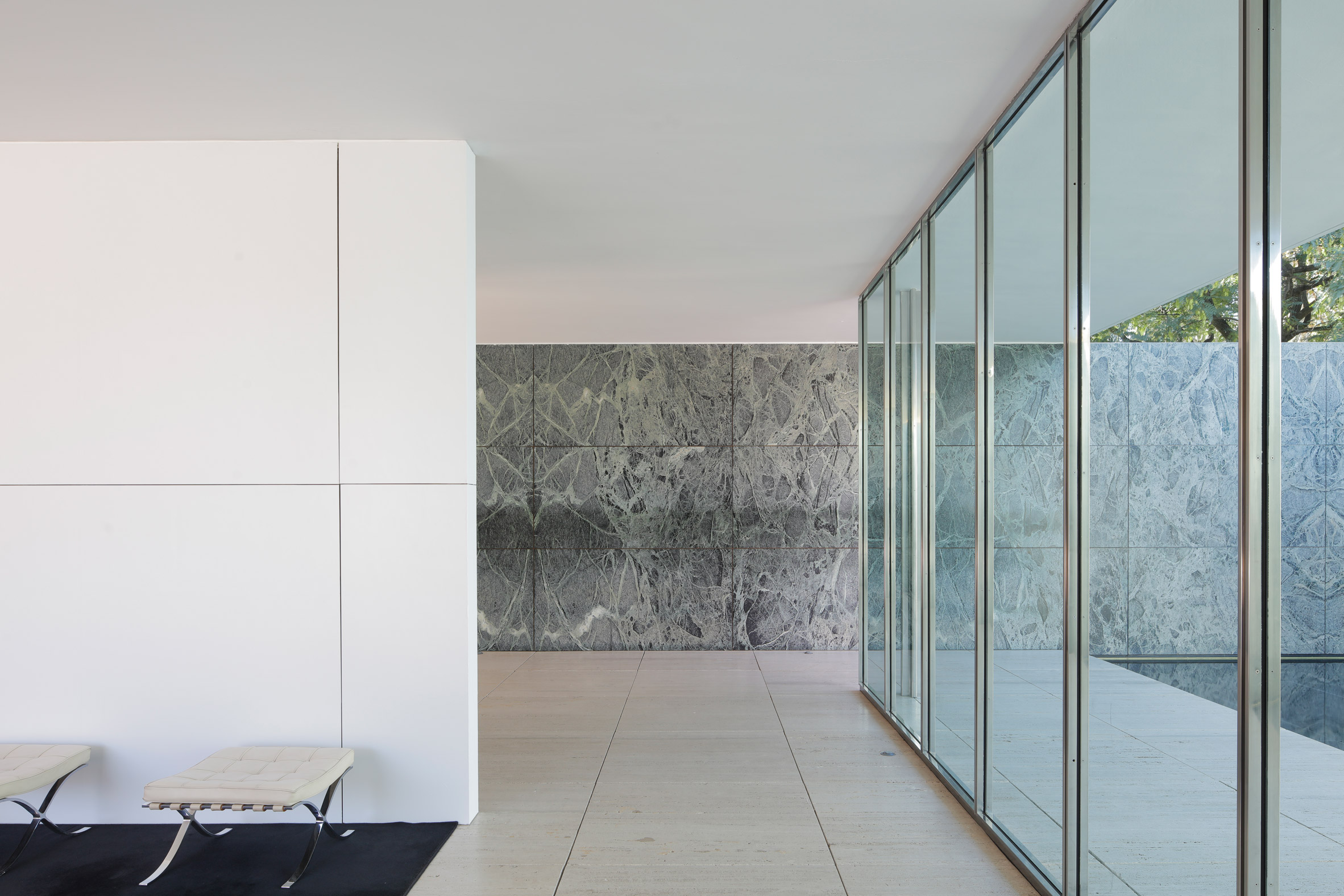 Mies van der Rohe's Barcelona Pavilion loses its marble walls-6