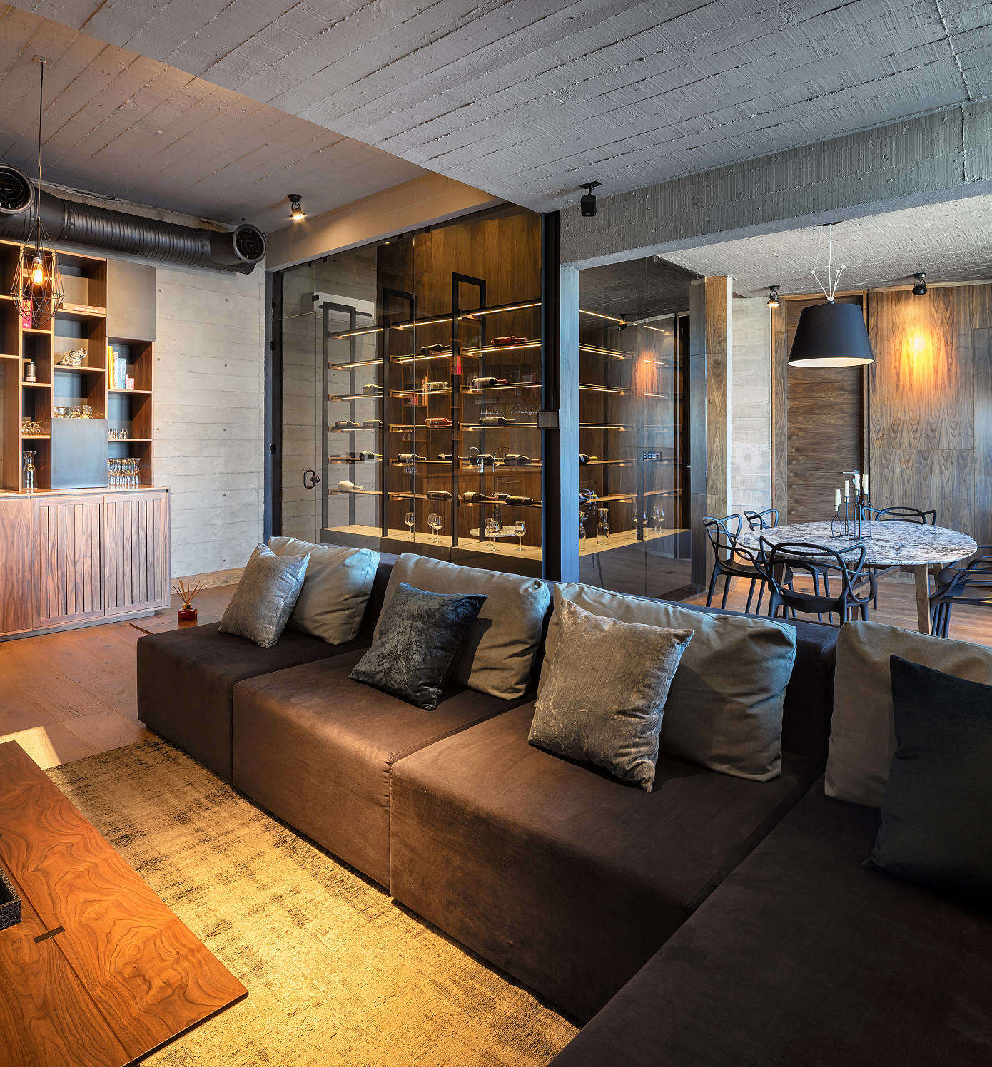 墨西哥混凝土住宅 | 现代轻工业风与木材的完美结合-12