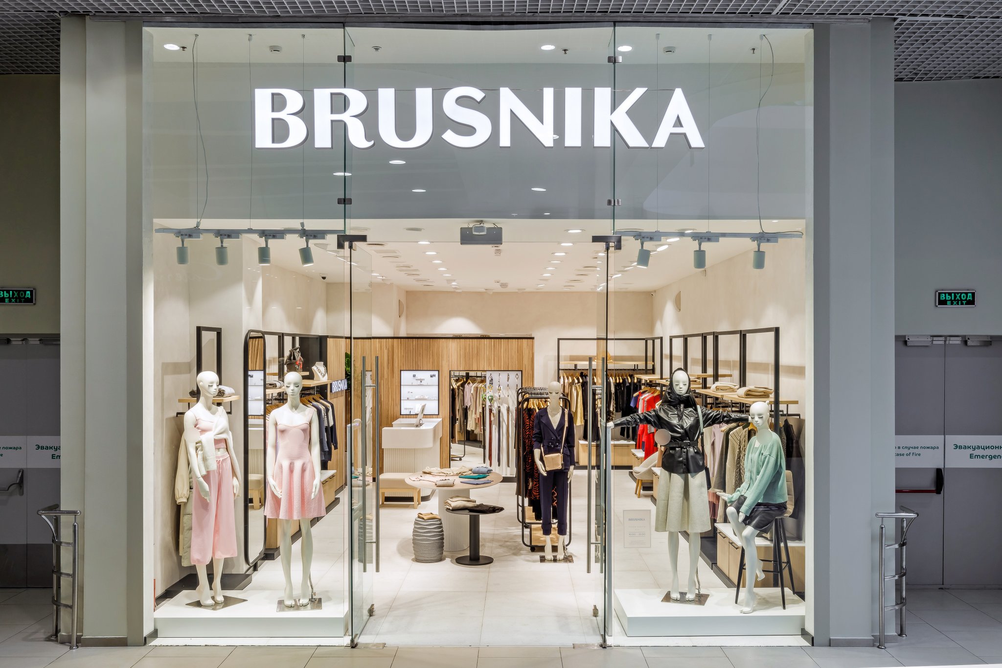 俄罗斯 Brusnika 品牌店设计丨Tatiana Kazantseva-17