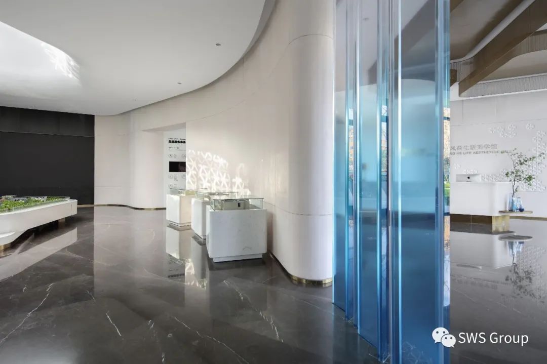 济南绿城明月风荷生活美学馆 | 湖畔流水的现代生活空间-35