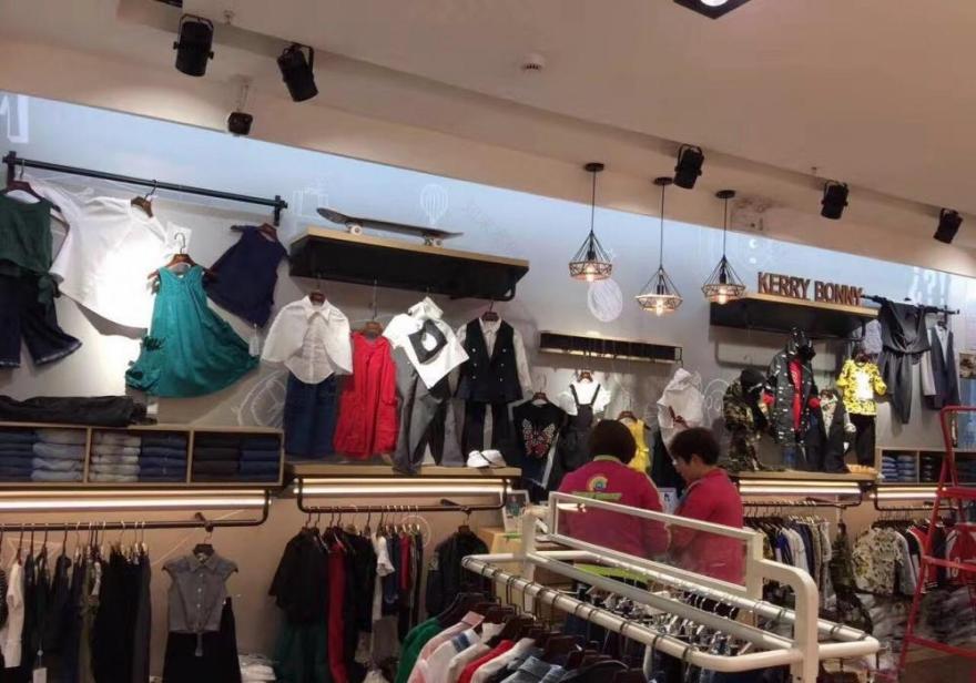 嘉峪关最大童装店开业盛况-60