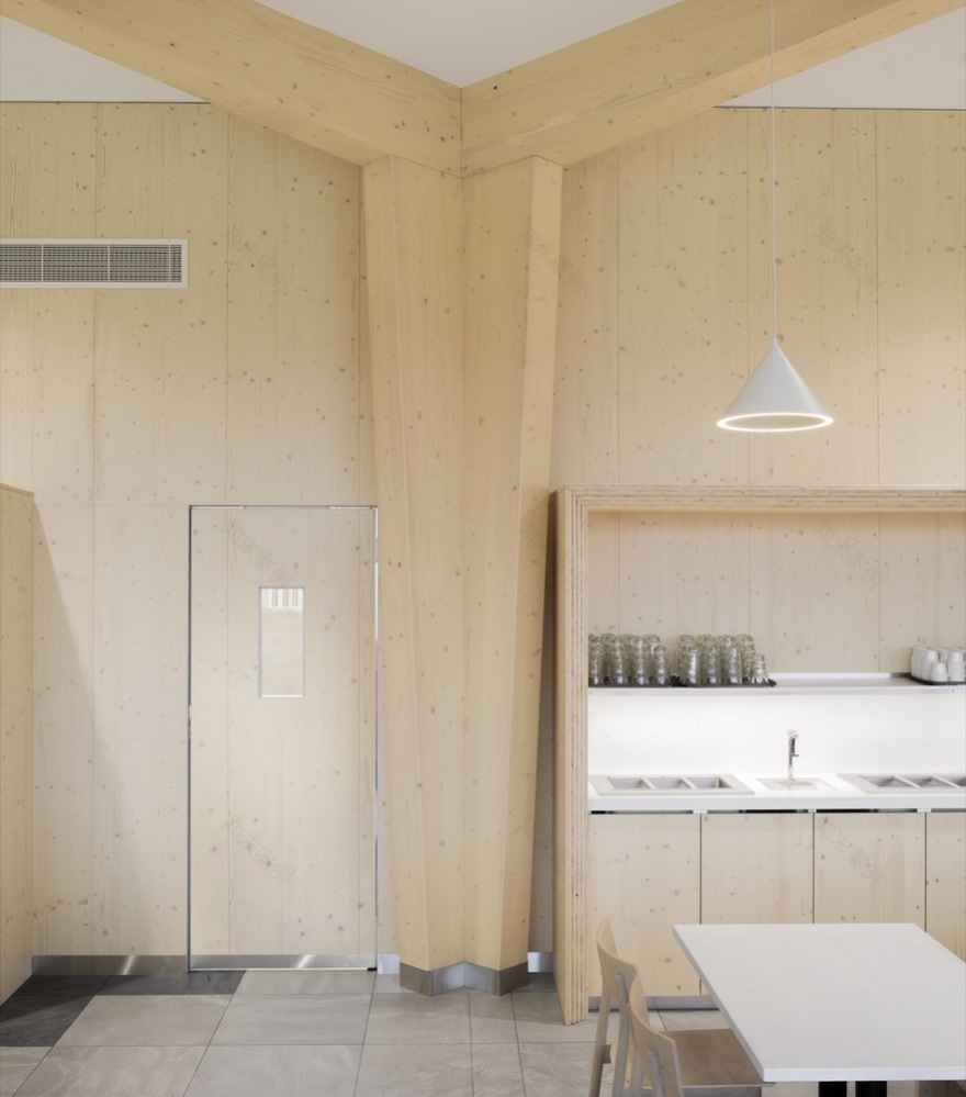 芬兰湖畔宁静休息区-36