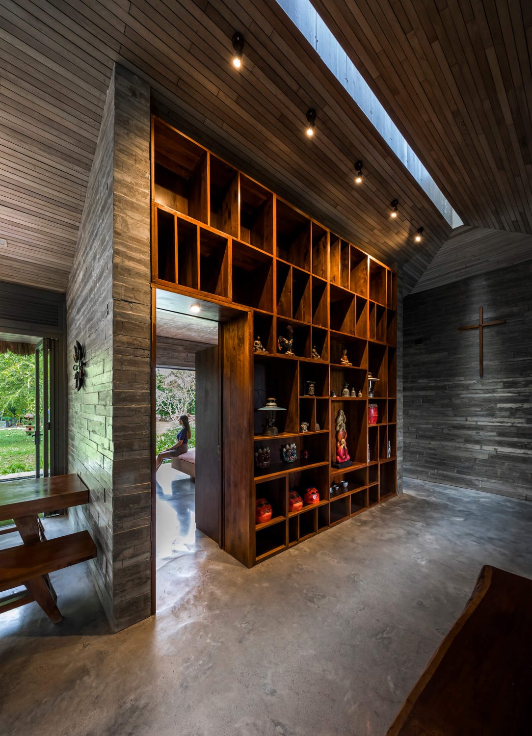 Am House · 越南带茅草屋顶的花园住宅-14