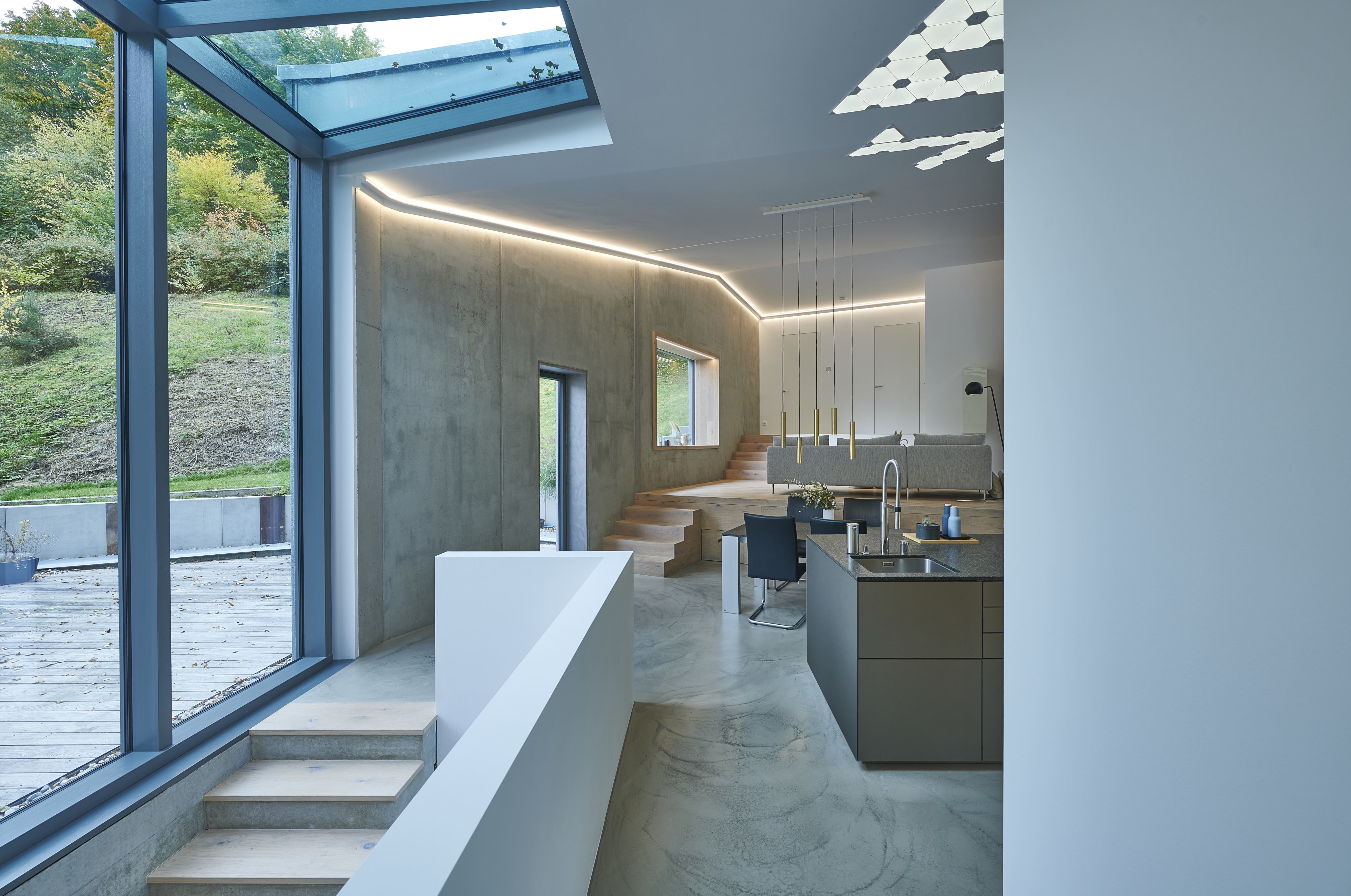 城堡山下的住宅与古橡树共生-18