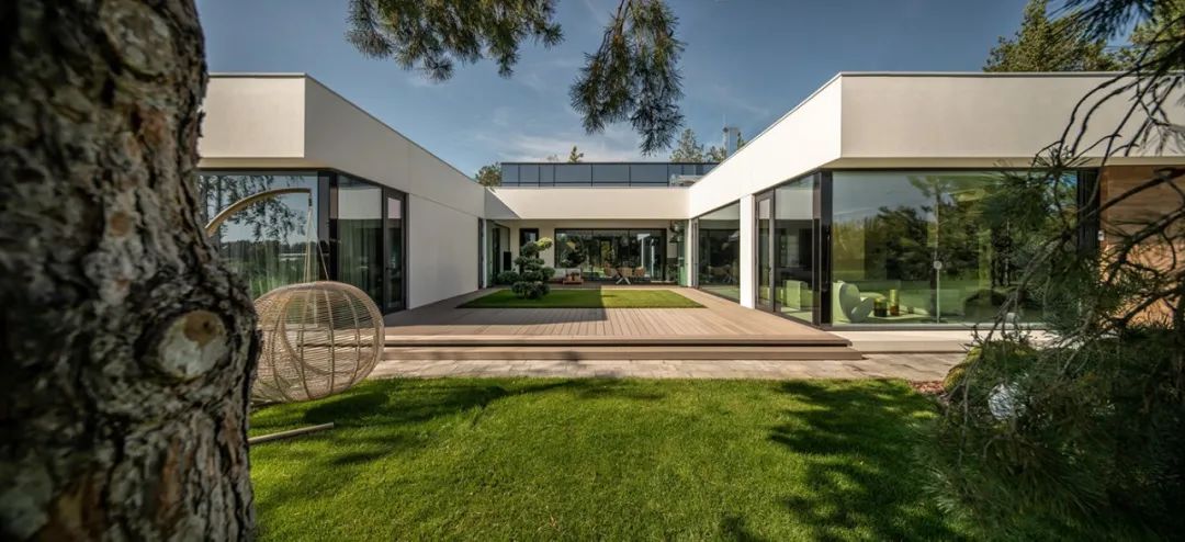 725㎡极简主义别墅,自然之美与生活品质的完美融合-14