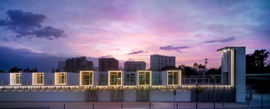 模块化集装箱码头,打造塞维利亚多功能游轮空间-23