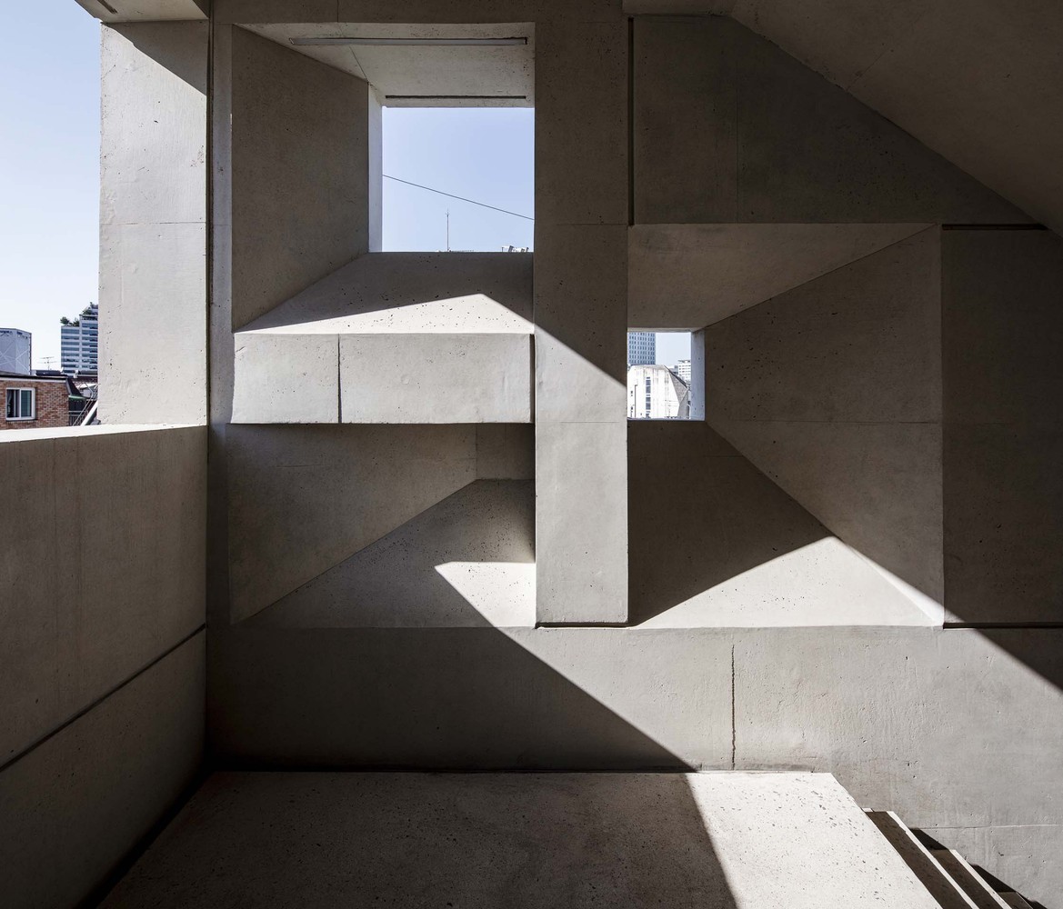 Aquarius Pyramid House | 韩国顶级影星的纪念碑式住宅设计-30