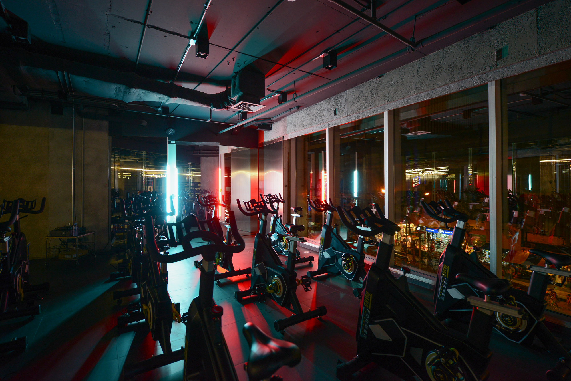 Sam Yan Gym / Looklen Architects-36