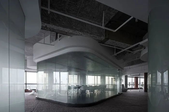 黑白交接的理性与感性 · 律师事务所的现代设计丨陆槛槛空间设计-13