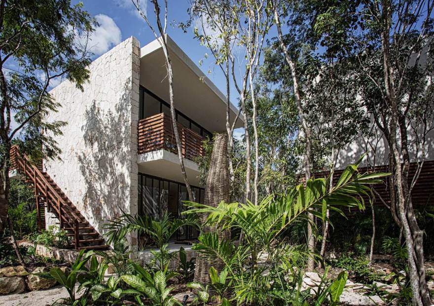 墨西哥雨林中的“Una Vida”有机别墅群-9