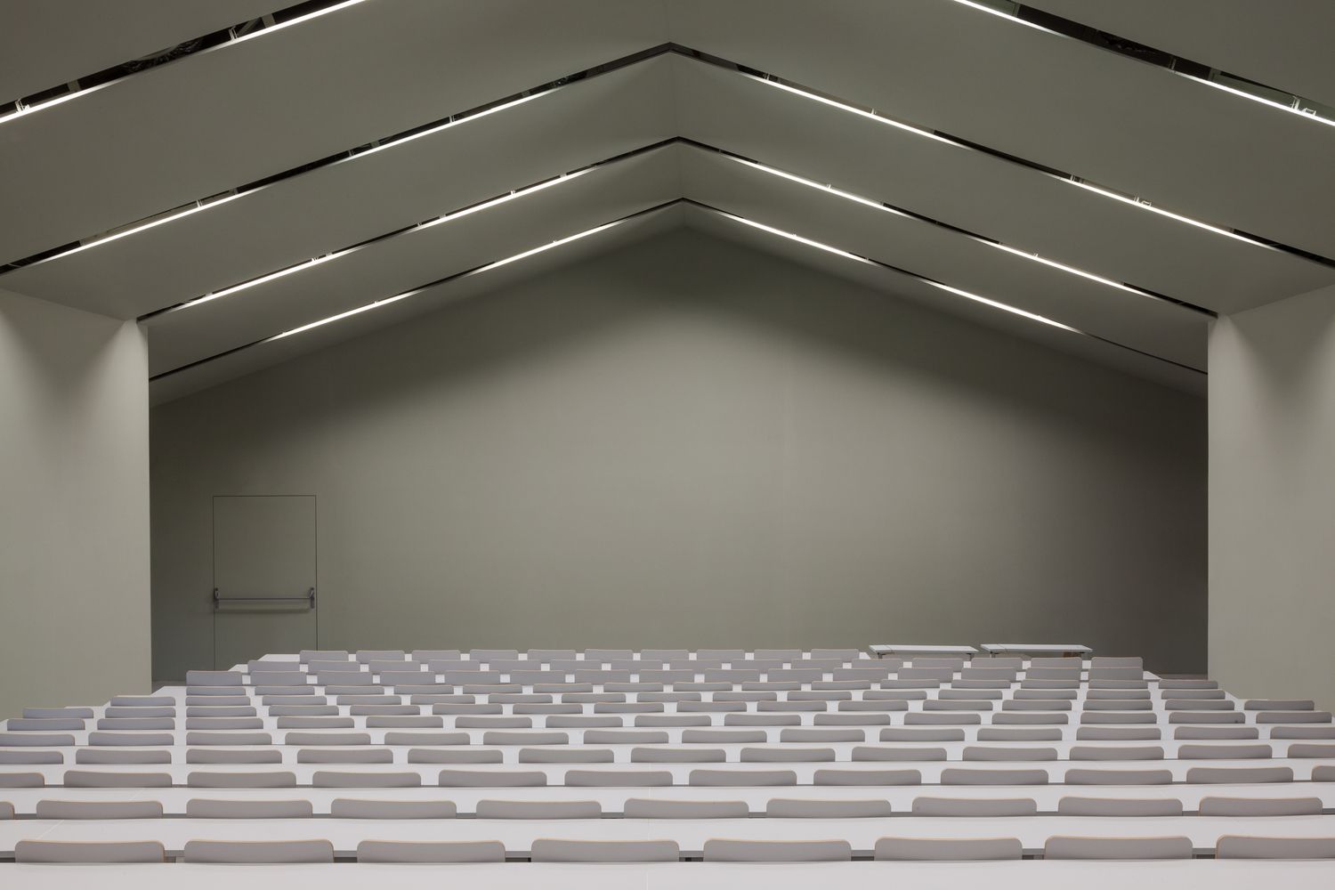 比利时图尔奈建筑学院丨Aires Mateus-18