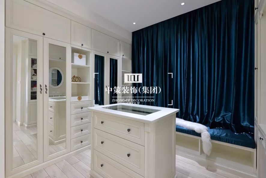 果林湖畔大别墅 | 现代简约风格下的空间重构-79