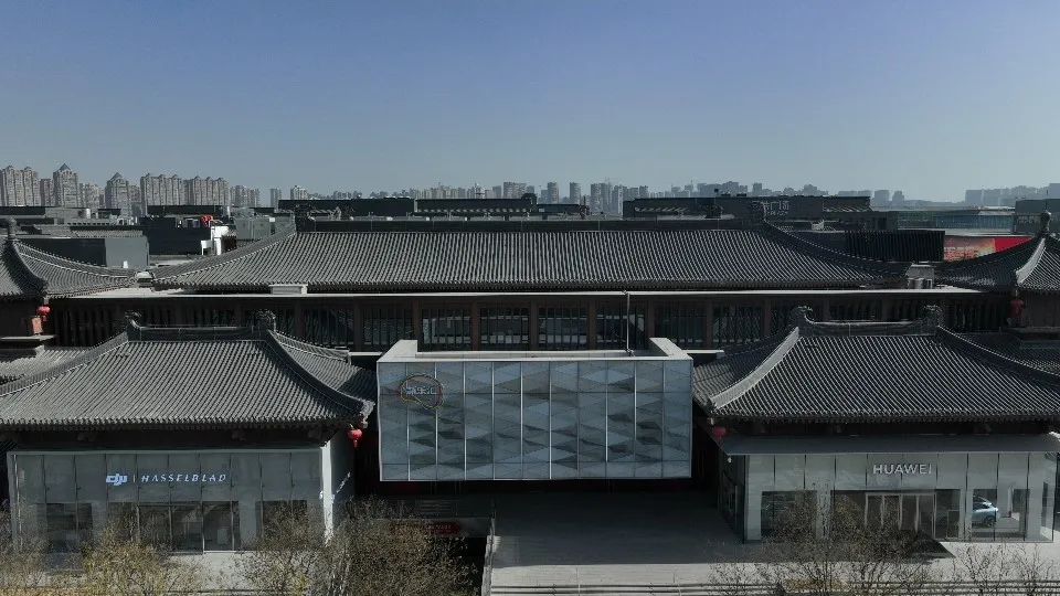 DJI&HASSELBLAD 大疆哈苏西安店,上海店丨中国上海丨E Studio 壹所设计-13