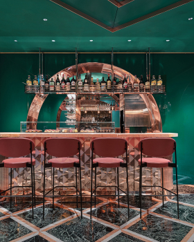VyTA Farnese Bar / Collidanielarchitetto
