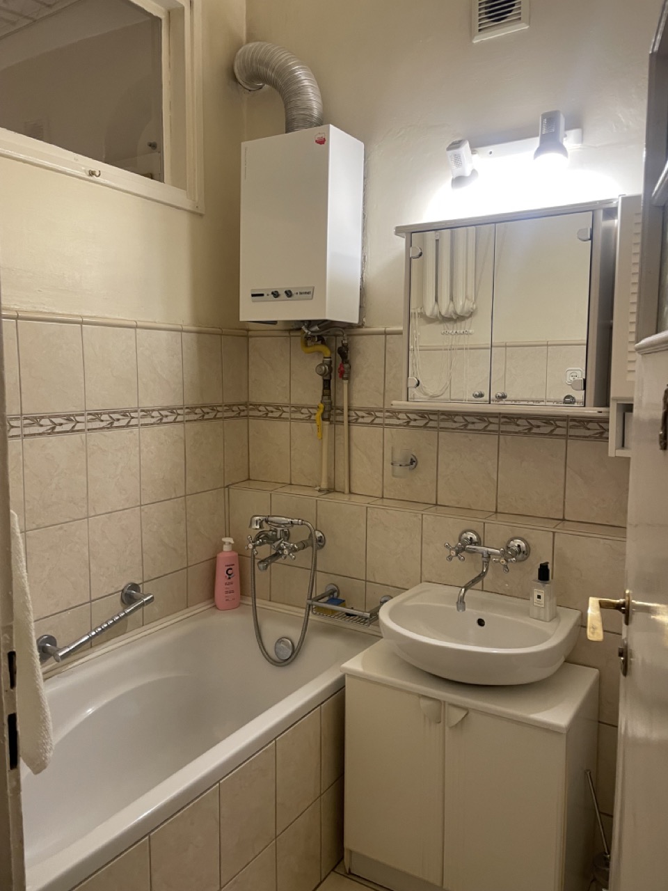 弗罗茨瓦夫现代主义联排别墅公寓改造丨波兰弗罗茨瓦夫-13