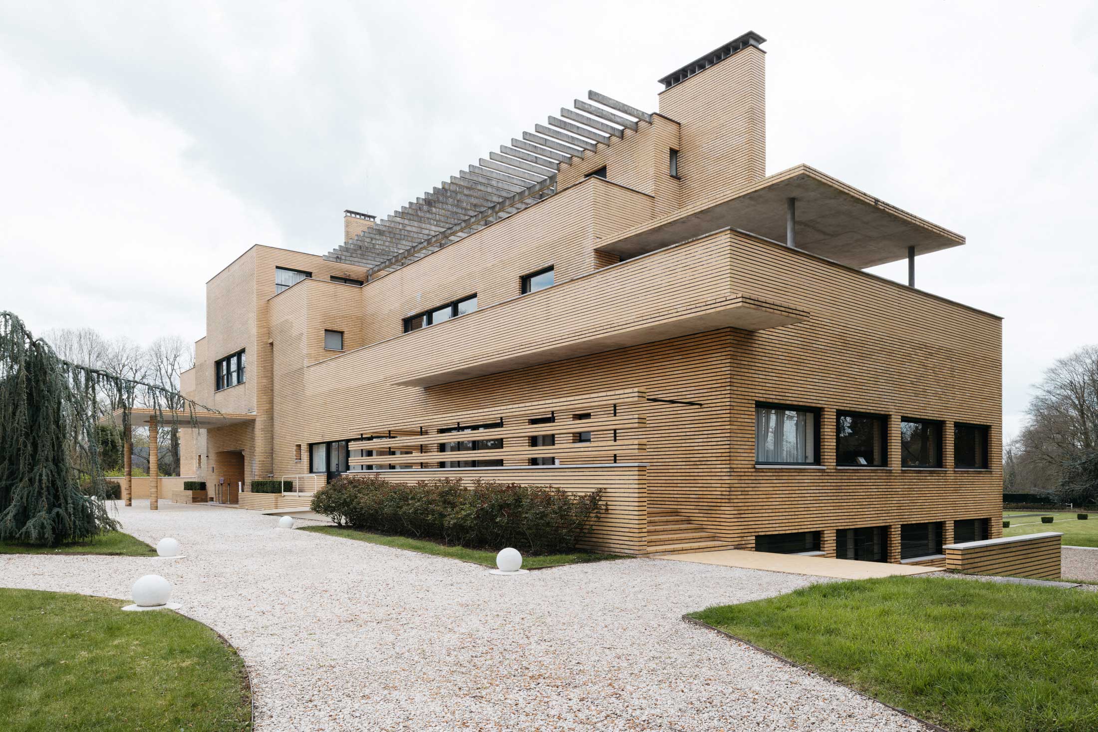 克鲁瓦卡夫罗瓦别墅丨法国丨法国建筑师 Robert MalletStevens-30