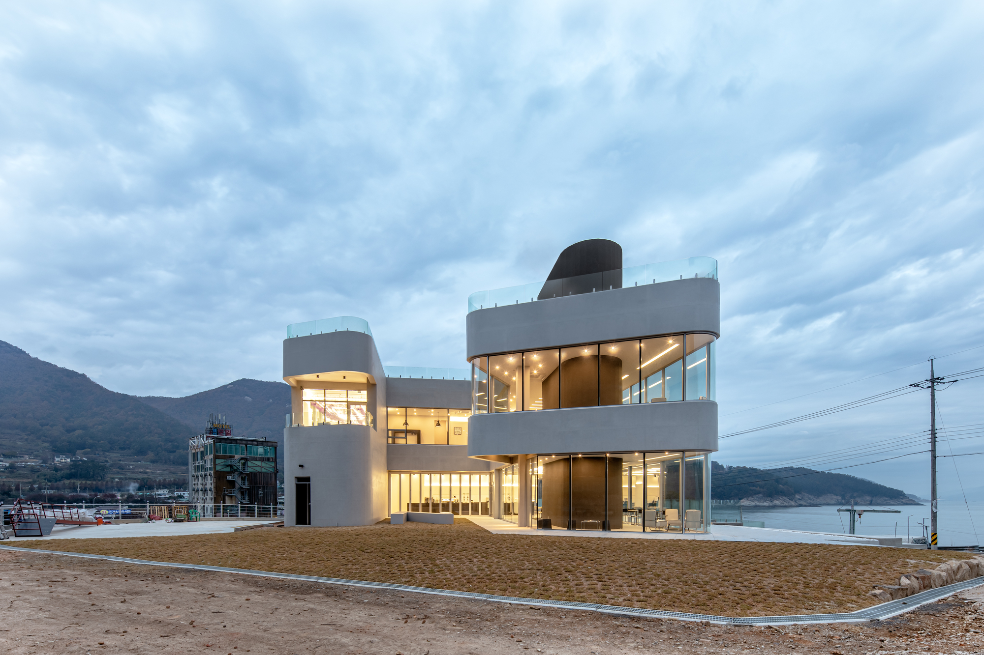 NCNP Coffee / moc architects-11