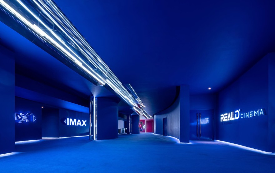 王家卫打造画廊式电影院,创新电影体验-10