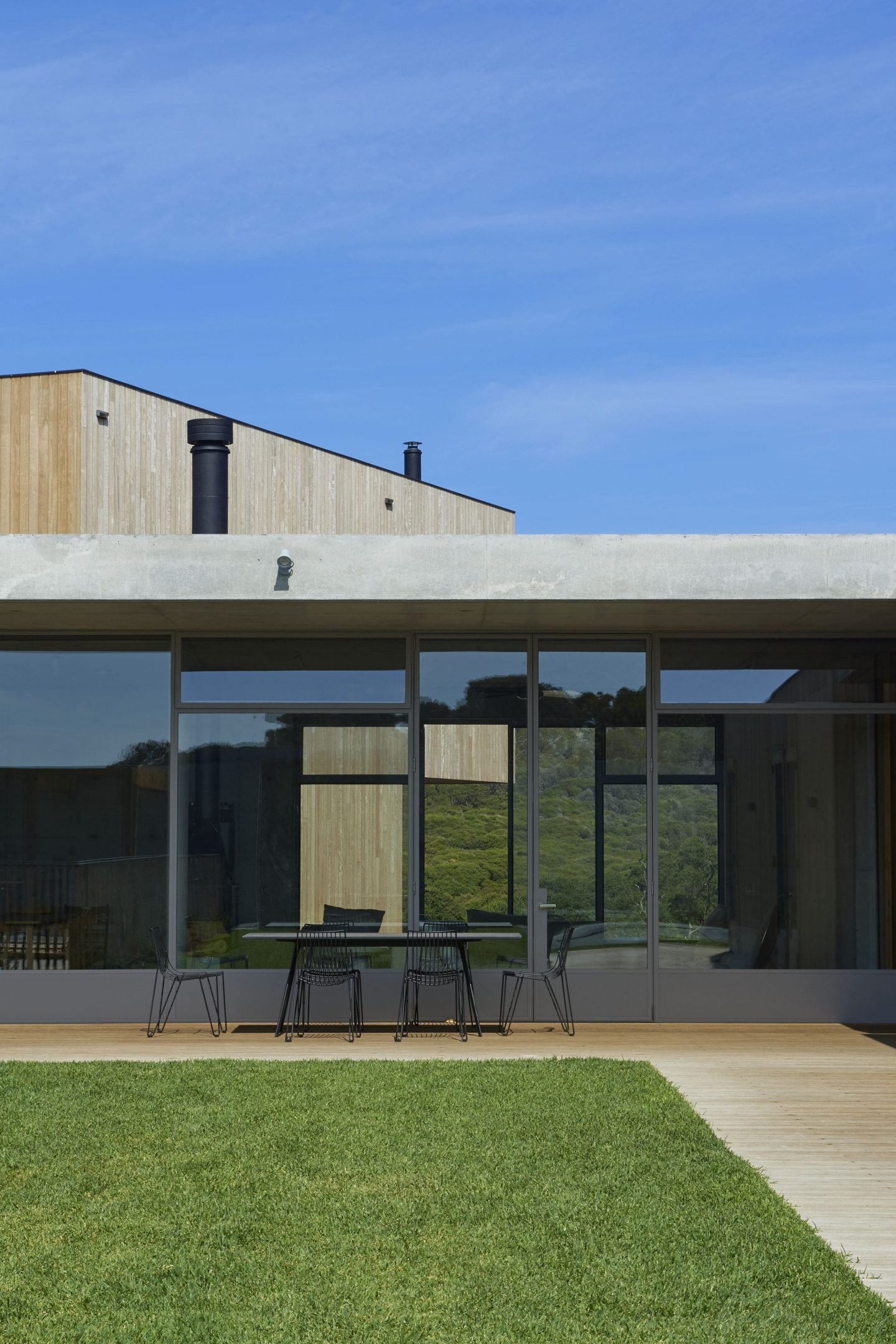 Contrasts And Duality Of Materiality Inform The Design Of House At Prickly Rocks - IGNANT-3