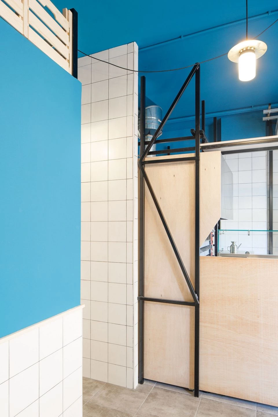 迷你仓库式餐厅设计-23