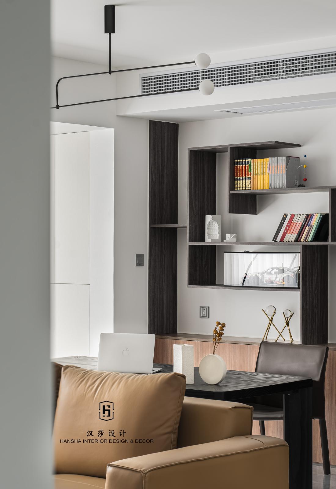 芜湖融悦东方 7 米开间客厅,个性鞋柜与开放式厨房设计-11