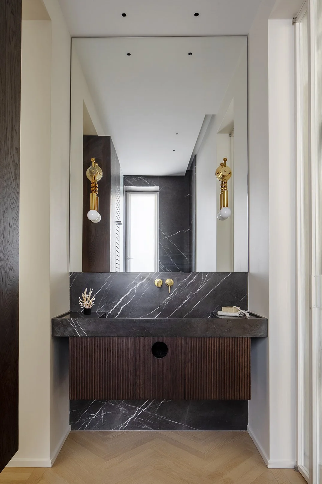 私人公寓002 · 瑞维亚（注：REVERIA为自创词，这里按音译处理） -24