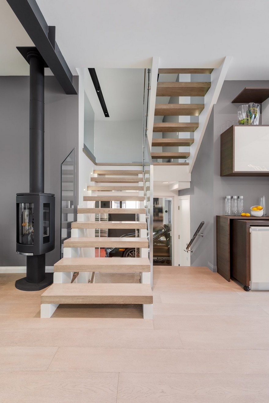 Renovation of a 1960’s Side Split Home in Toronto by Urbanscape Architects-8