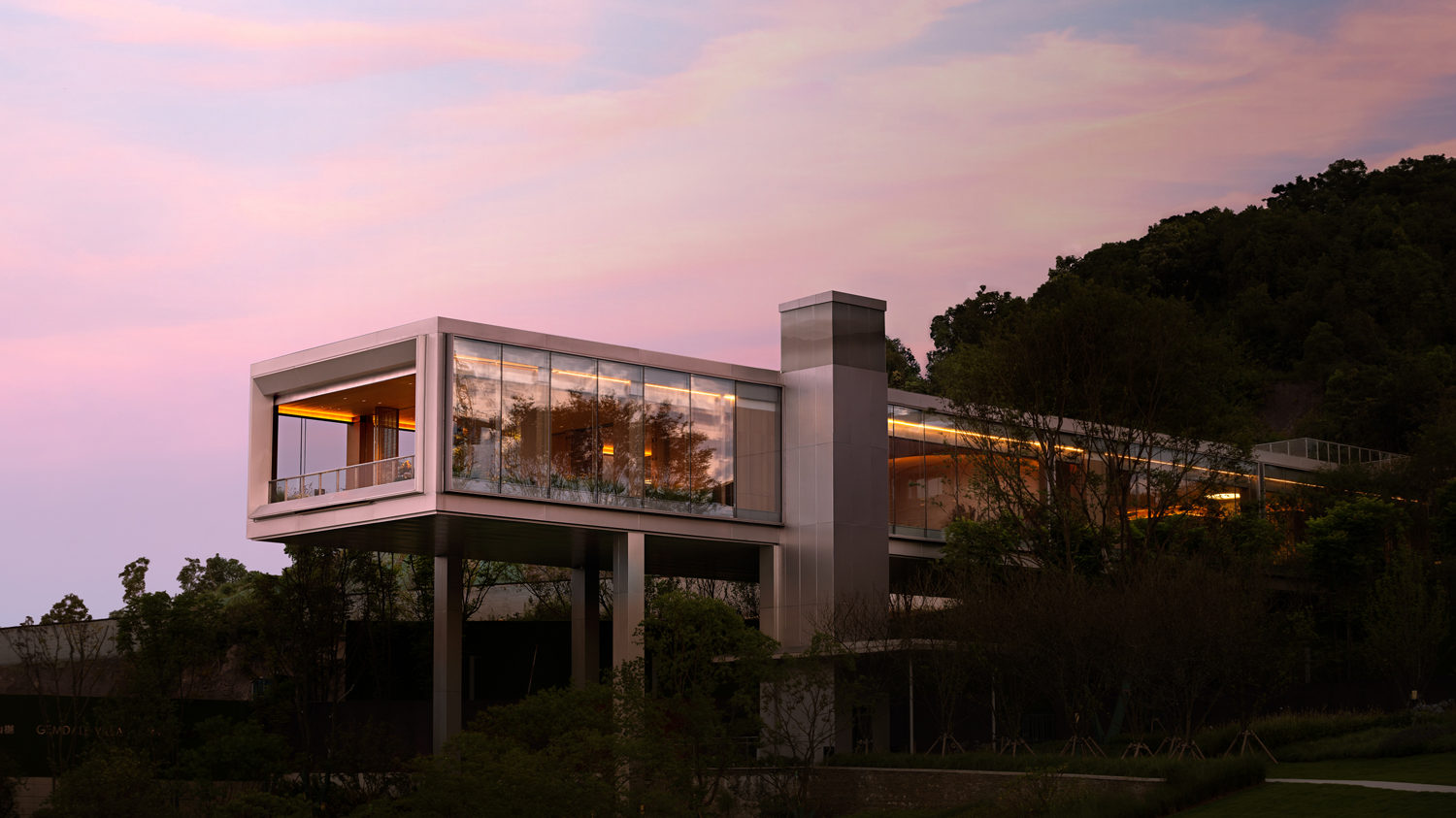 金地·湖山樾丨中国长沙丨则灵艺术×URO-7