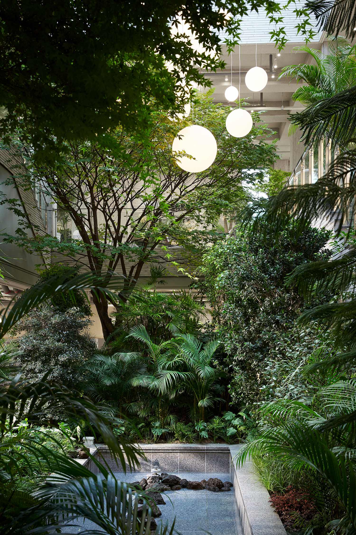 AND TERRACE 내유 -11