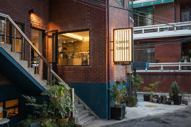 17 坪现代简约风咖啡馆，打造城市小清新空间-3