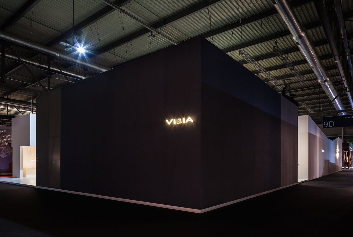 05 11 STAND VIBIA EN LA FERIA EUROLUCE 2015 DE MILÁN-6
