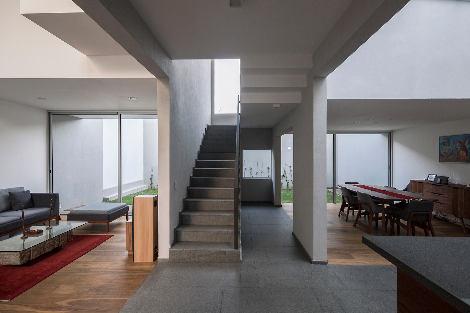 建筑是时间和空间的见证——墨西哥别墅  Alexandro Velázquez Moreno-0