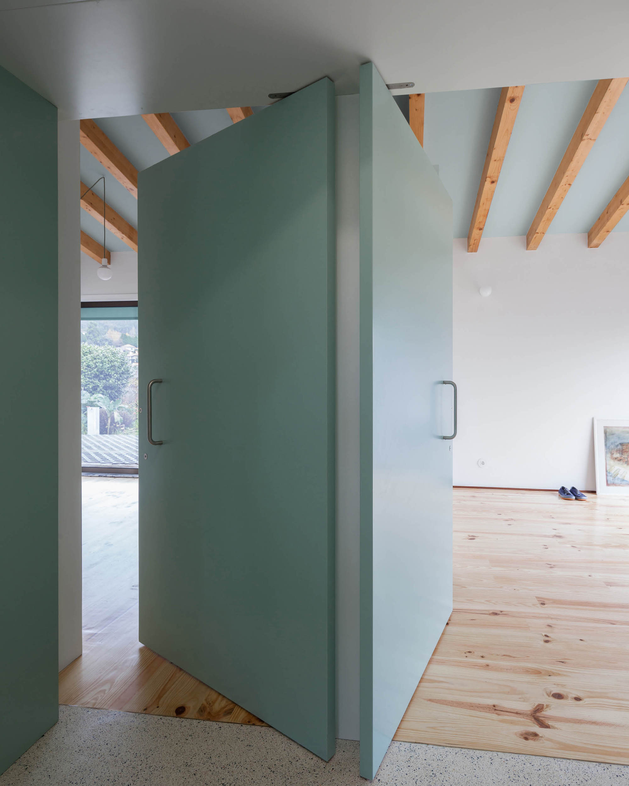 大房子下的房子丨葡萄牙丨fala-14