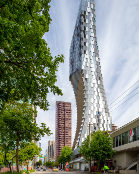 温哥华市中心豪华公寓 1550 Alberni丨加拿大温哥华丨隈研吾建筑都市设计事务所（KKAA）