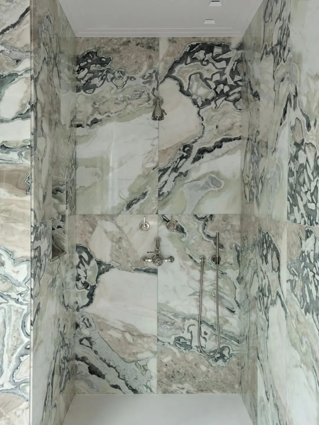 古典与现代的完美碰撞 · 1200 平方米五层别墅设计丨壹间设计-36