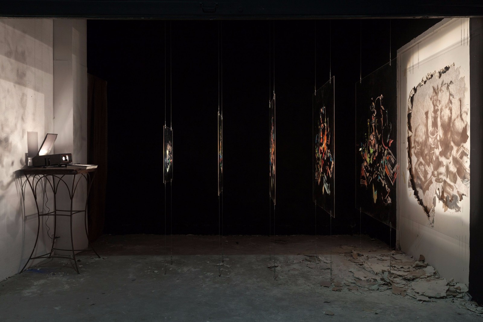 Gonzalo Borondo的沉浸式展览:不朽的街头艺术-26