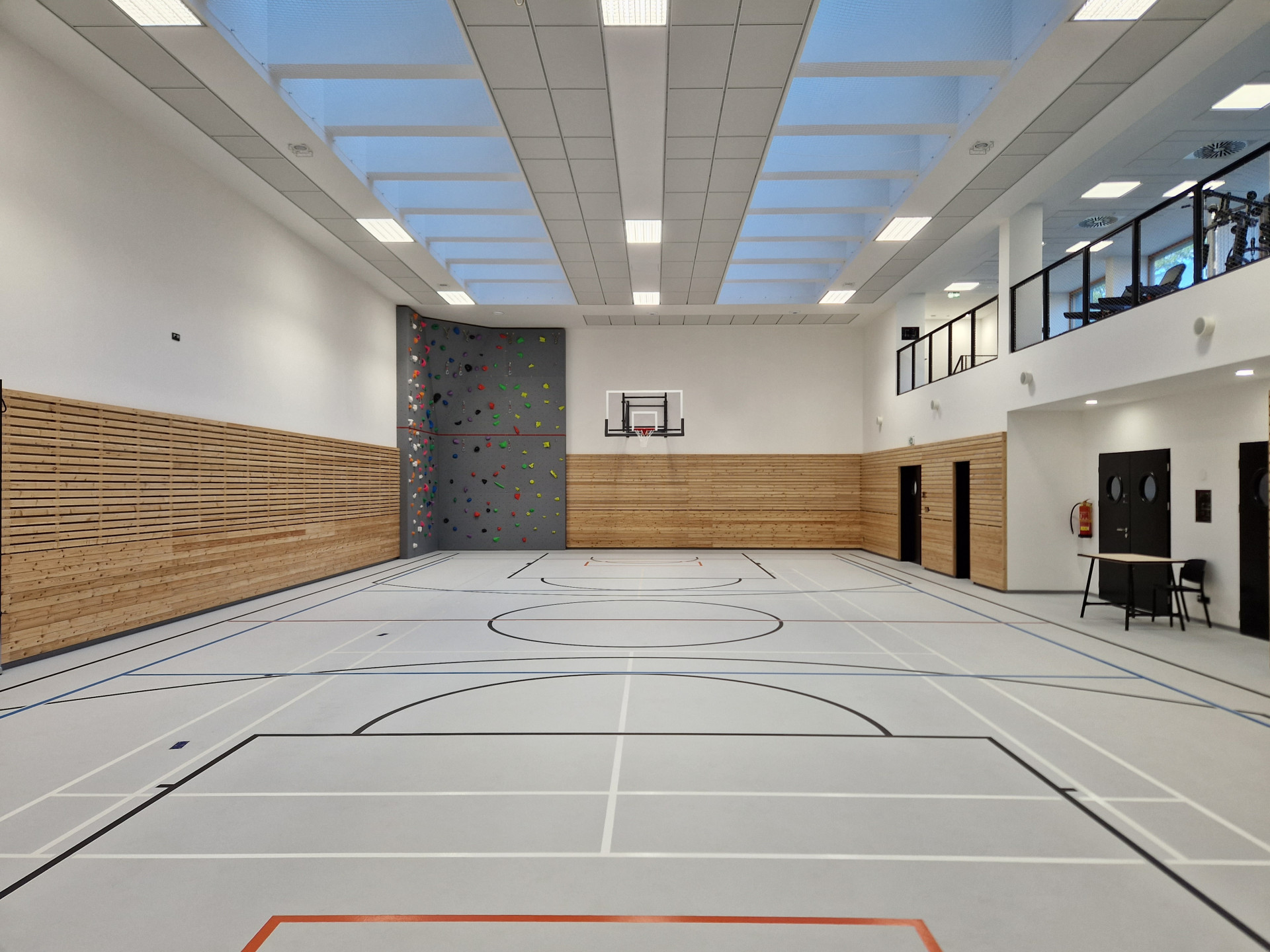 布拉格赫尔德洛热日什的学校改造项目丨ECOTEN-11