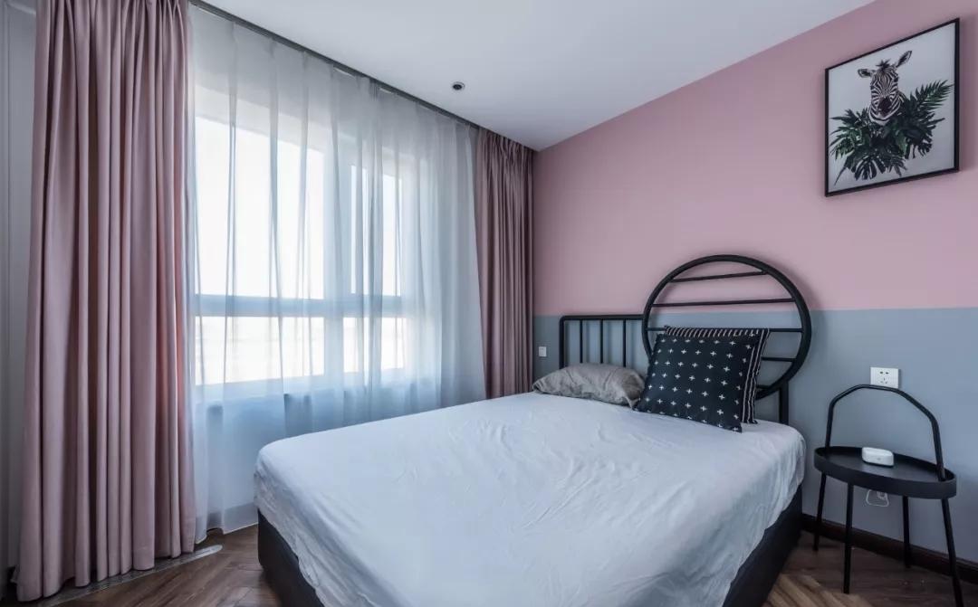 90 后婚房爆改，简约灰色调中的活力与诗意-31